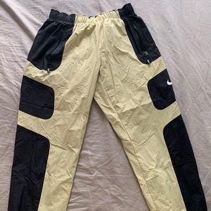 Nike windbreakers (men’s)